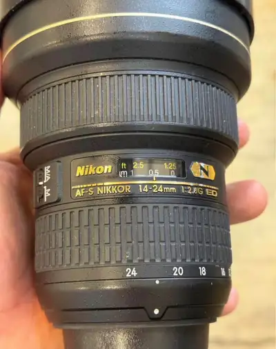 Nikon F4 ・AF NIKKOR ED 80〜200mm 1：2.8D 。 137 ads for nikon lens f2.8 in All Categories in Ontario | Kijiji