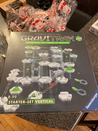Gravitrax PRO Starter Set Vertical (Never Opened)