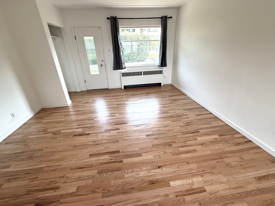 2 bedroom City view East Hill walk in Townhouse for rent 5