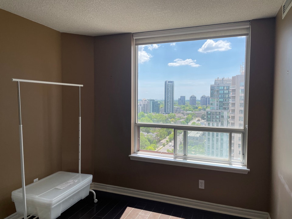 *Utilities Included* Empress Walk 2bd+2bth 5