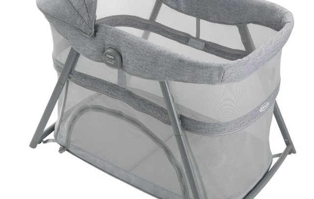 Graco DreamMore 3-in-1 Travel Bassinet / Play-yard - NEW IN BOX in Playpens, Swings & Saucers in Abbotsford - Image 4