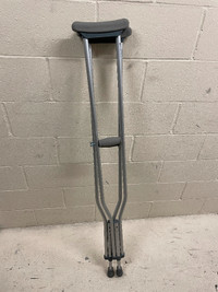 Guardian Crutches, adjustable from 44" -52"