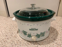 Crock Pot - Stoneware Slow Cooker - 3 Litres!