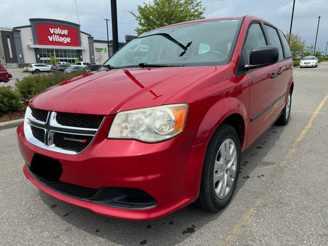 2014 Dodge Grand Caravan StownGo in Cars & Trucks in London - Image 2