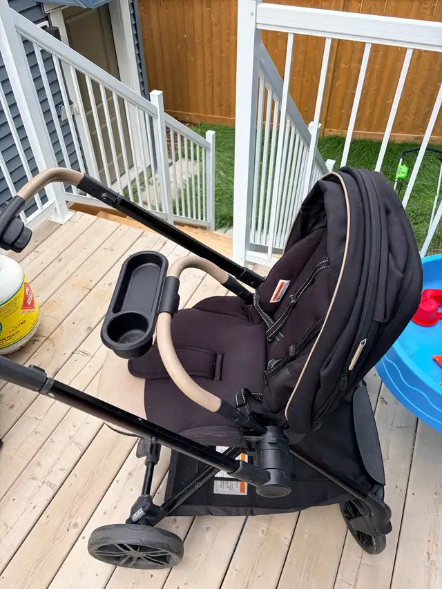 Safet 1st Car Seat Stroller Combo in Strollers, Carriers & Car Seats in Edmonton - Image 8