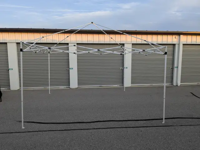 Pop-Up Canopy Tent