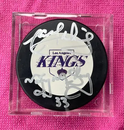 NHL “LOS ANGELES KINGS” Signed Hockey Pucks, View more