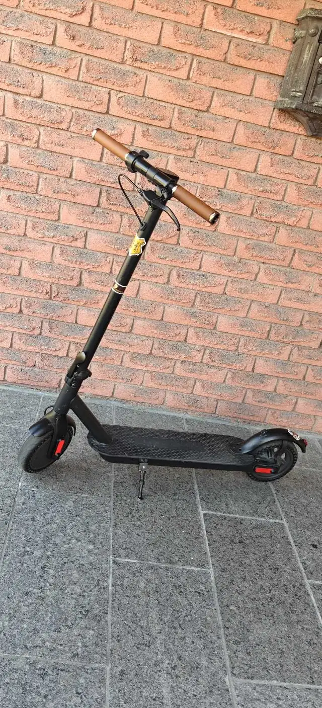 Electric Scooter Used  in Other in Oshawa / Durham Region - Image 2