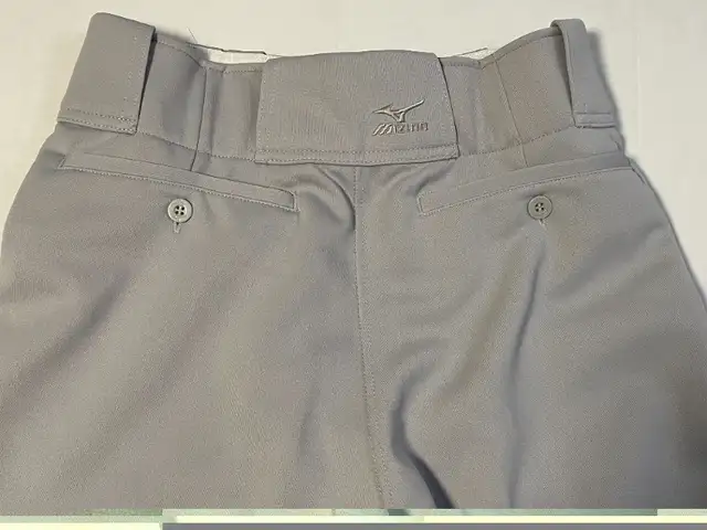 Mizuno Baseball Pants - Men's XS in Men's in Calgary - Image 5