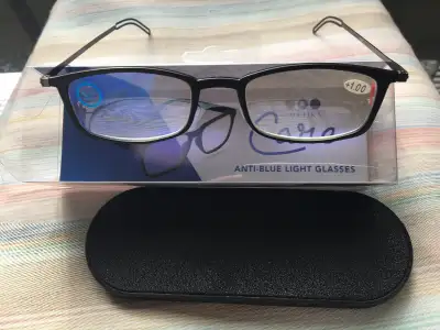 Reading Glasses with Blue Light Blocking | (Rectangular shape, View more