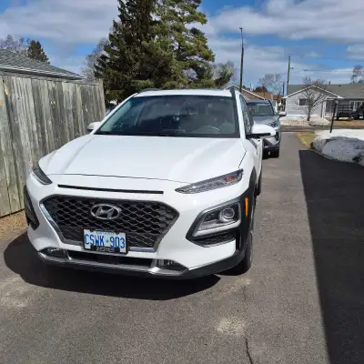2021 Hyundai Kona Trim package - 1.6T AWD Ultimate Exterior- Atlas White Interior- Black 16,081 kms...