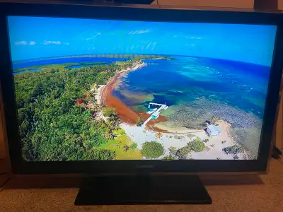 LOWER PRICE if purchased and picked up today! Gently used 40” Samsung tv excellent picture and sound...
