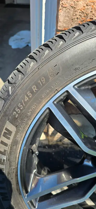 MSW 71 19" alloy wheels with Michelin X-ICE 255/45R19 winter tires. 5×112 bolt pattern.The wheels ar...