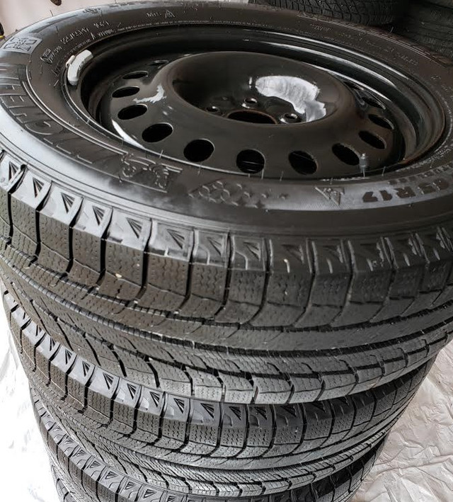 **225/65/R17 WINTER MICHELIN X-ICE TIRES ON RIMS in Tires & Rims in Kingston - Image 4