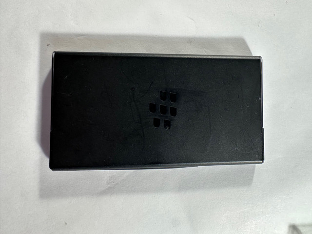 BlackBerry Z10 Extra Battery Charger in Cell Phone Accessories in Oshawa / Durham Region - Image 4