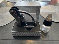 Brookstone wine opener with diffuser 