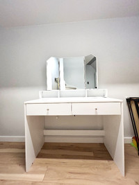 Vanity Table with Tri-Fold Mirror