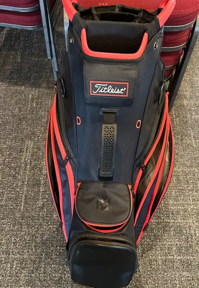 Excellent Titleist Cart 14 Golf Bag, View more