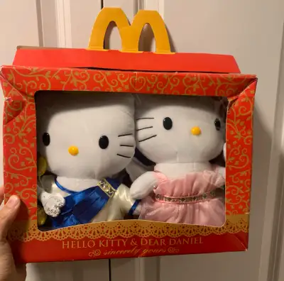 Relive the nostalgia with this adorable set of McDonald's Hello Kitty & Dear Daniel plush toys! This...