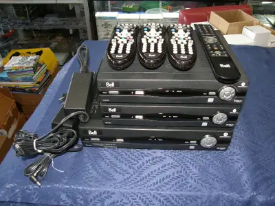 Ensemble de 3 Récepteur Bell Motorolla avec Télécommande et Powe, View more
