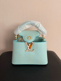 Capucines Mini handbag