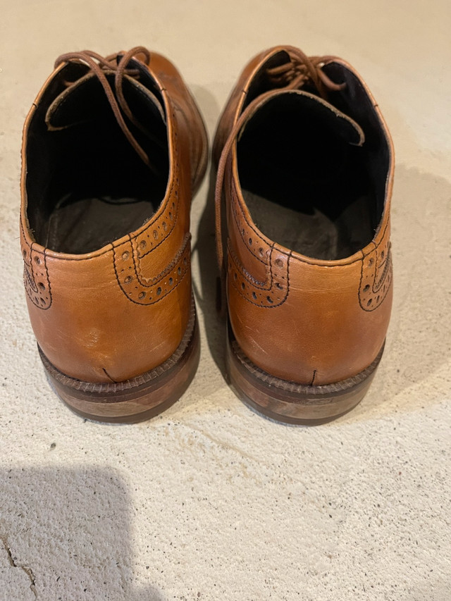 Cole Haan Tan Wingtip leather shoe, size 10, Men in Men's Shoes in Markham / York Region - Image 3