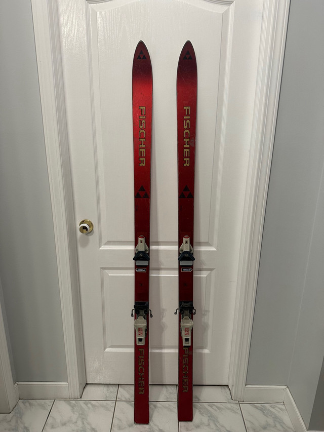 FISCHER Mirage skis with GEZE 907 bindings 175cm in Ski in Calgary