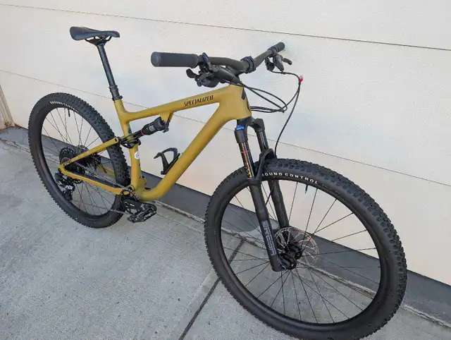 Specialized Epic Evo570611509432176648