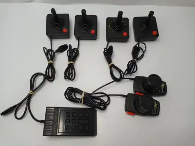 Selling a bundle of original Atari 2600 controllers, perfect for collectors, retro gamers, or those...