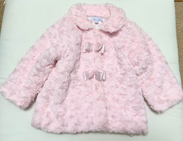 EUC BABY FAUX FUR PINK JACKET / COAT (12 months) in Clothing - 12-18 Months in City of Toronto