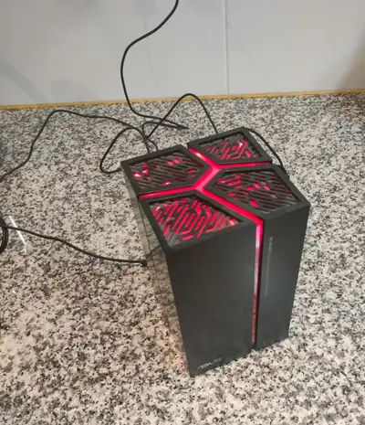 Selling my Asus RP-AC68U Wireless Access Point / Repeater / Range Extender. This is a very powerful...