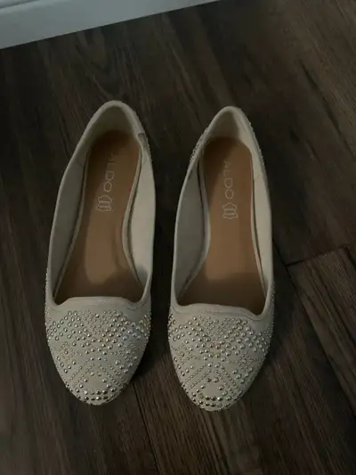 Beige Also Flats - size 7, View more