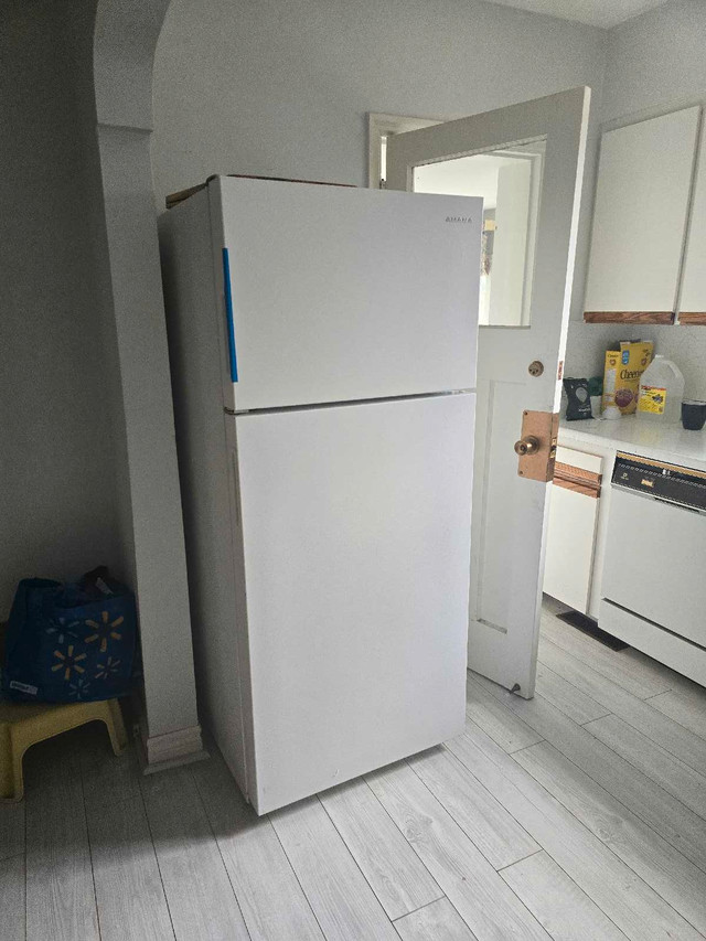 Refrigerator and Stove Combo in Refrigerators in City of Toronto - Image 2