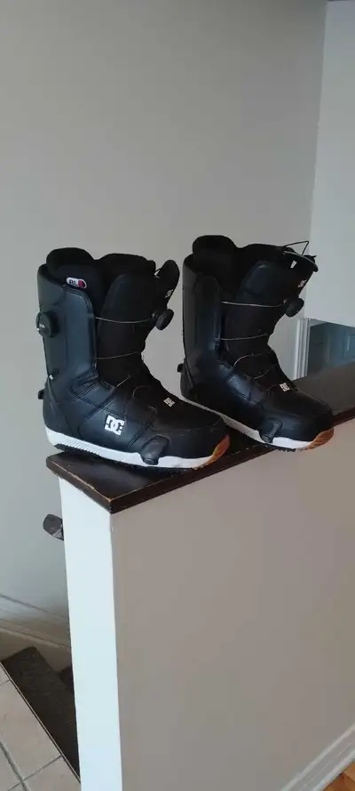 Step on boots 11.5, View more