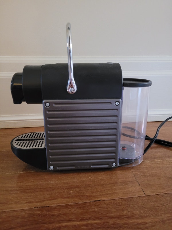 Nespresso Inissia Coffee Machine by De'Longhi Black Coffee Makers City of Toronto Kijiji