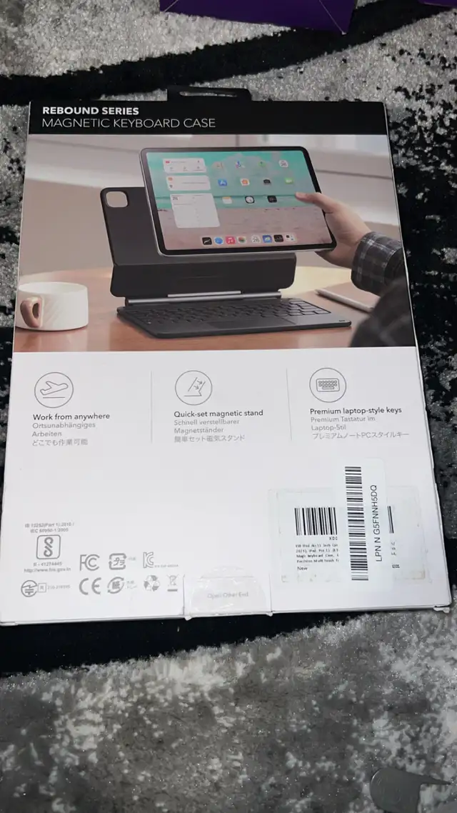 iPad ESR Keyboard Case474117216499159041