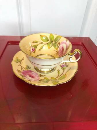 Rare 1950s EB Foley Bone China Made in England Tea Cup & Saucer in Arts & Collectibles in Burnaby/New Westminster