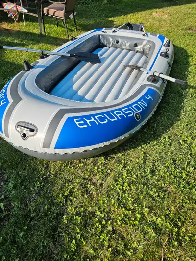 Inflatable dinghy with motor mount and oars. Up to 1.5hp other electric motor. 1100 lbs total capaci...