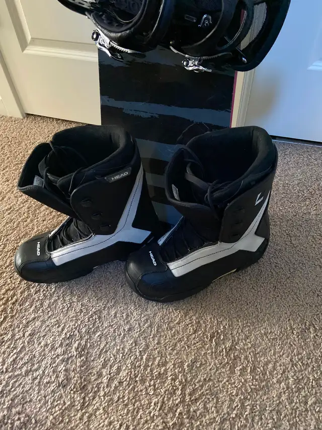 Forum Snowboard With Burton Bindings And Head Snowboard Boots in Snowboard in Calgary - Image 6