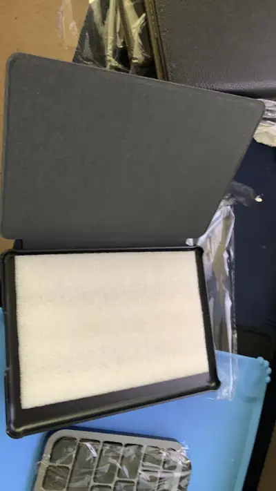 KINDLE 11 GEN, CASE, SLEEP WAKE FEATURE - NEW, View more
