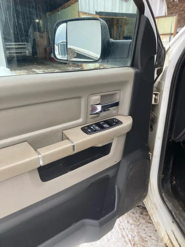 2012  Ram 2500 Crew Cab Longbox509907978201354245