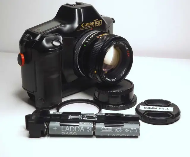 Canon T90 Professional FD SLR w/50MM F1.4 S.S.C in Cameras & Camcorders in City of Toronto - Image 5