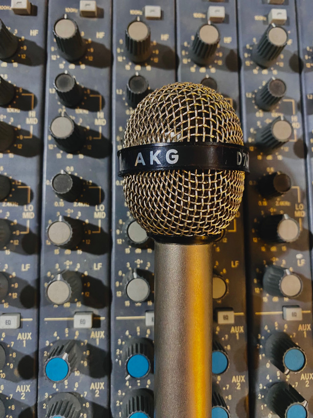 Vintage ️ Microphone Clear Out - AKGs, Shures in Pro Audio & Recording Equipment in Renfrew - Image 2
