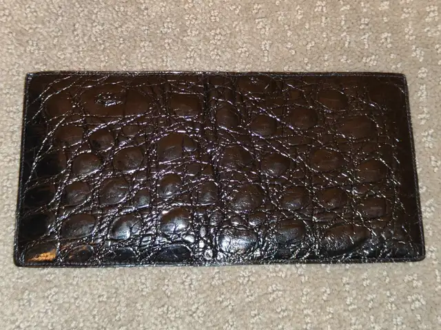 Handmade Faux Croc Patent Genuine Leather Billfold Men Wallet in Men's in Calgary - Image 2