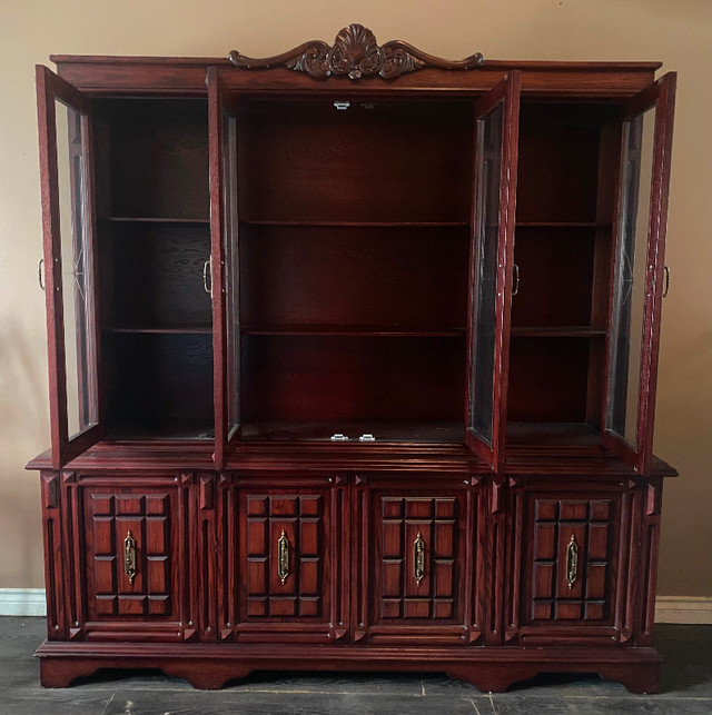 China cabinet/ dining hutch/display cabinet in Hutches & Display Cabinets in St. Catharines - Image 2