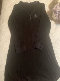 New Without Tags Ladies Calvin Klein Sleep Shirt- Sz Lg, 10$ 