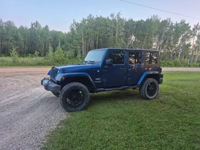 2010 Jeep Wrangler Sahara 