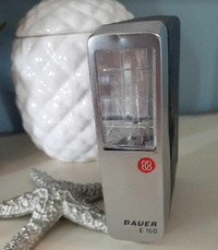 Vintage Bauer E 160 camera flash - made in Germany