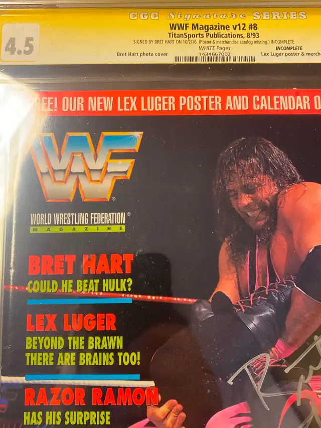WWF WWE Magazine signed Bret Hitman Hart CGC certified graded in Magazines in Mississauga / Peel Region - Image 3