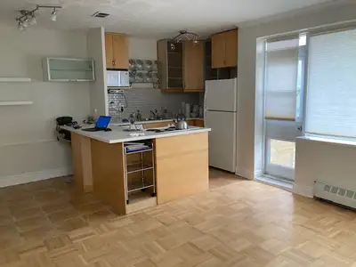 One Bedroom Condo - Bayview and Eglinton